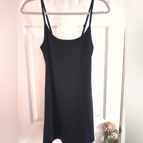 SHEIN Basics Solid Cami Mini Dress Black - Picture 4 of 9